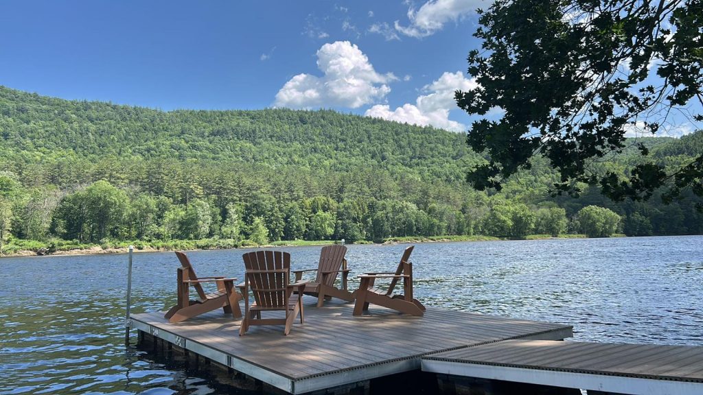 1000 Acres Ranch Resort - Docks with Chairs