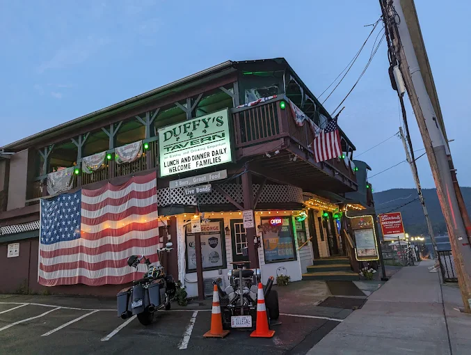 Duffys Tavern