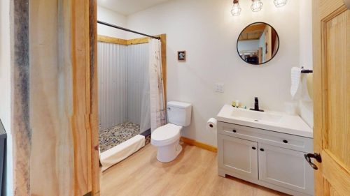 36-Elk-Run-Bathroom
