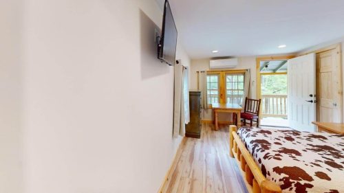 76-Lazy-River-Bedroom